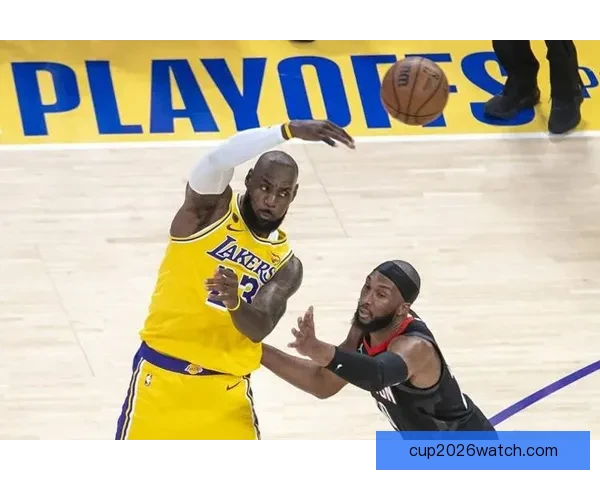 湖人双伤缺阵詹姆斯单核首轮对手选三人之一